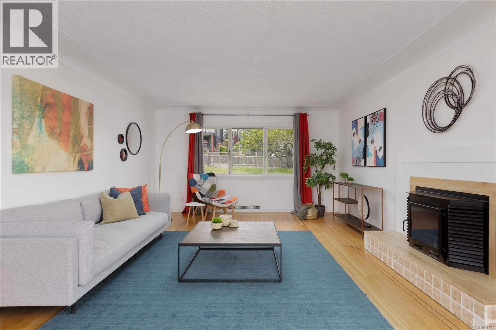 2555 DEPARTURE BAY RD - 7