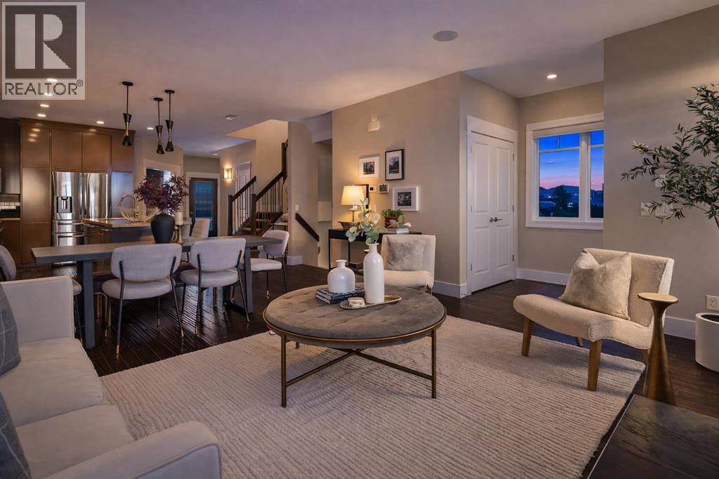 Single Family House for Sale in   Avenue SW Altadore Calgary 