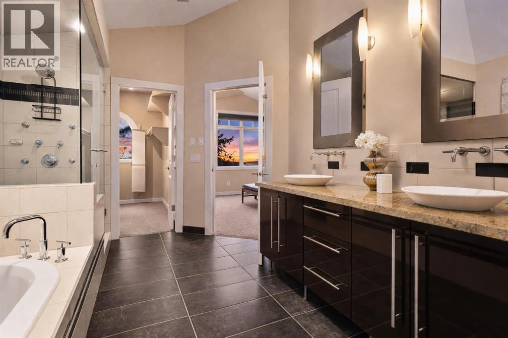 Single Family House for Sale in   Avenue SW Altadore Calgary 