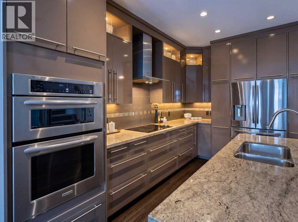 Single Family House for Sale in   Avenue SW Altadore Calgary 