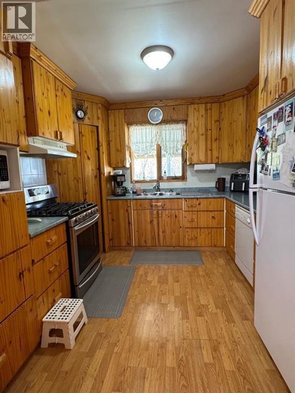 
          62040 860
            <br/>
            <span>Rural Clear Hills County</span>
            , 
            <span>AB</span>
             <span>T0H2A0</span>
         - Photo 19