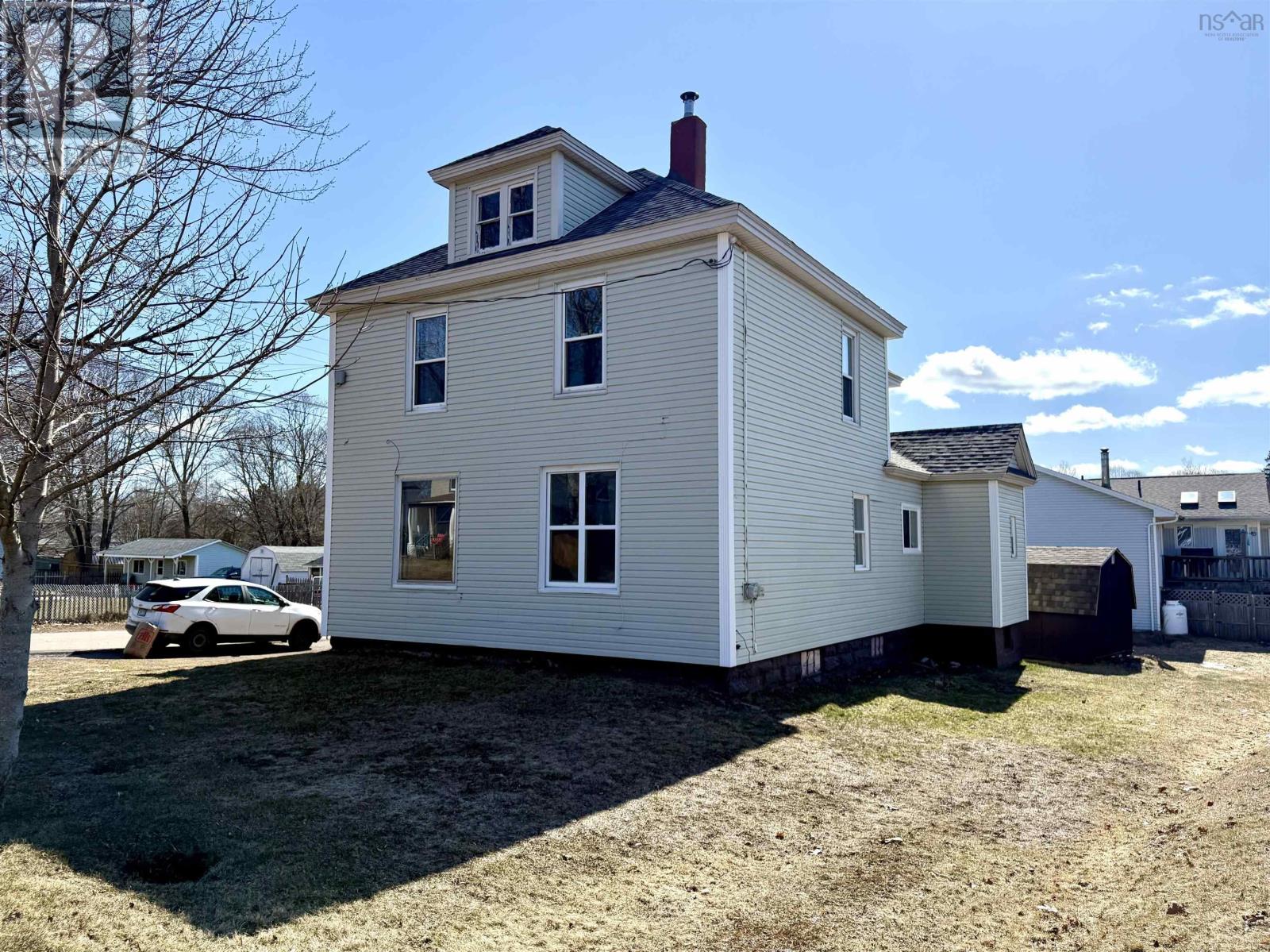 Property 24 of 38 of 23 Queen Street