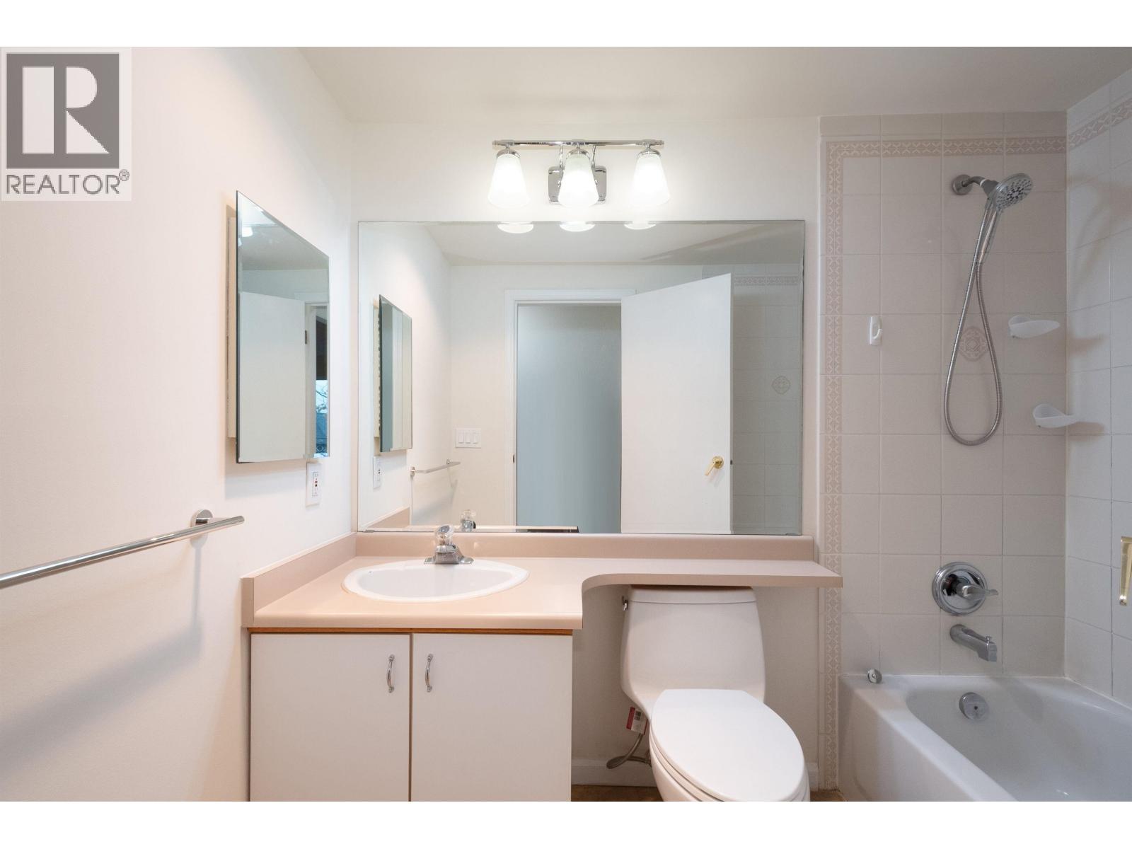 #203-7600 FRANCIS Road, Richmond