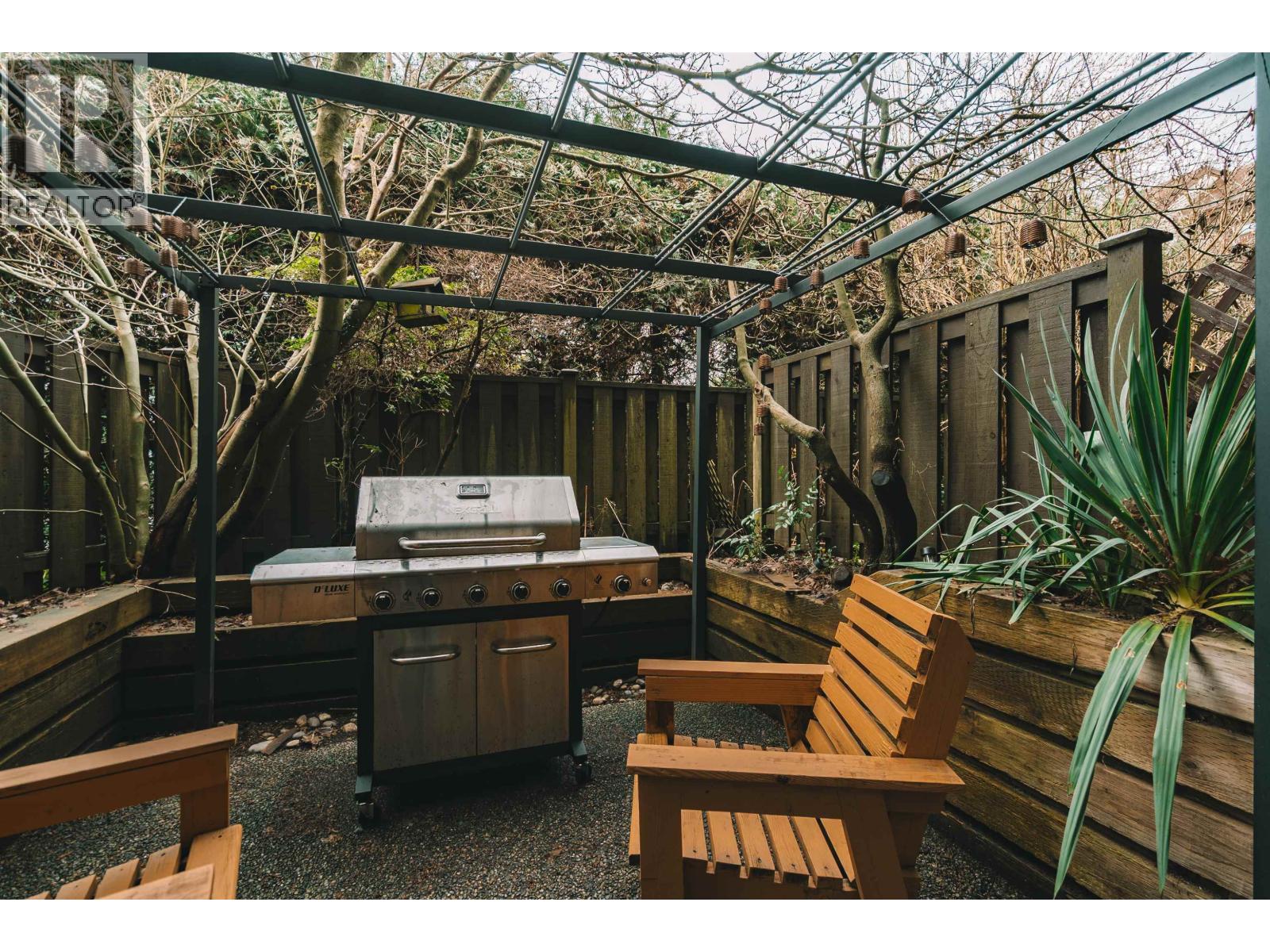 8 365 GINGER DRIVE, New Westminster