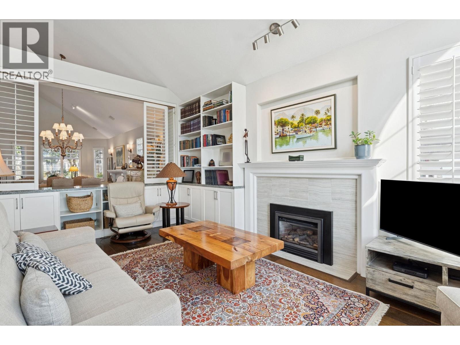 7 5110 ALDERFEILD PLACE, West Vancouver