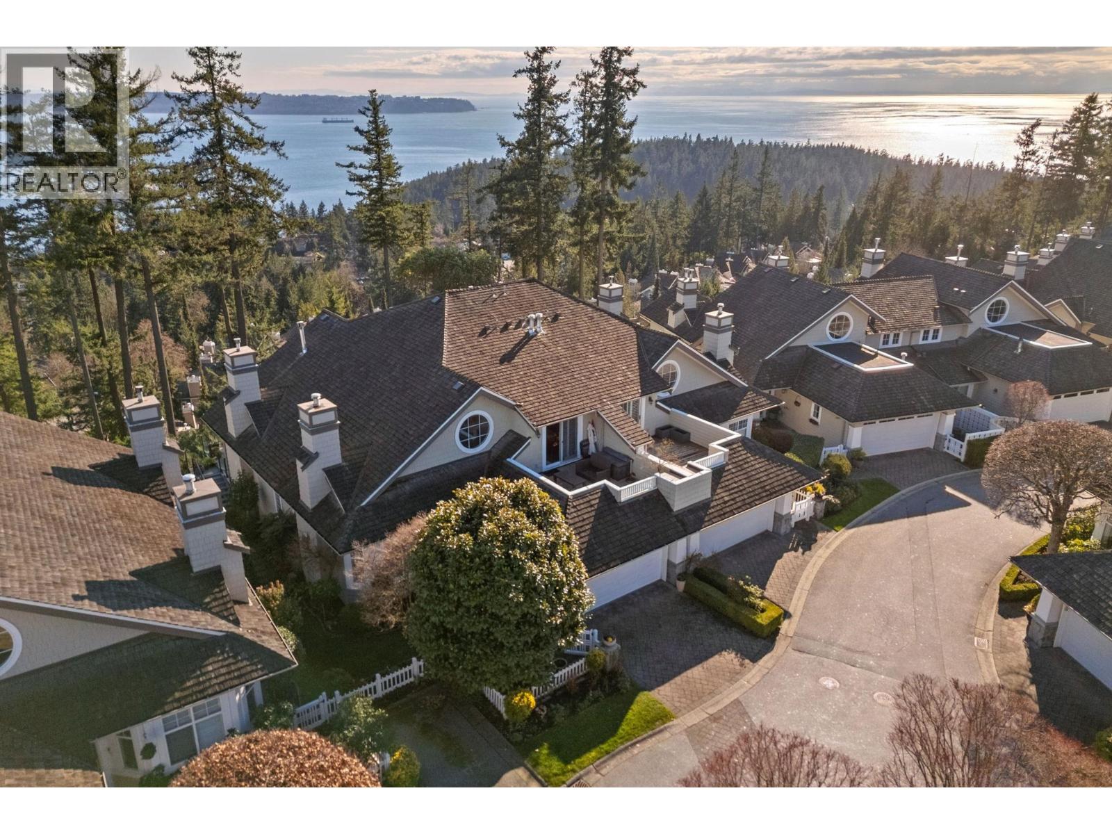 7 5110 ALDERFEILD PLACE, West Vancouver