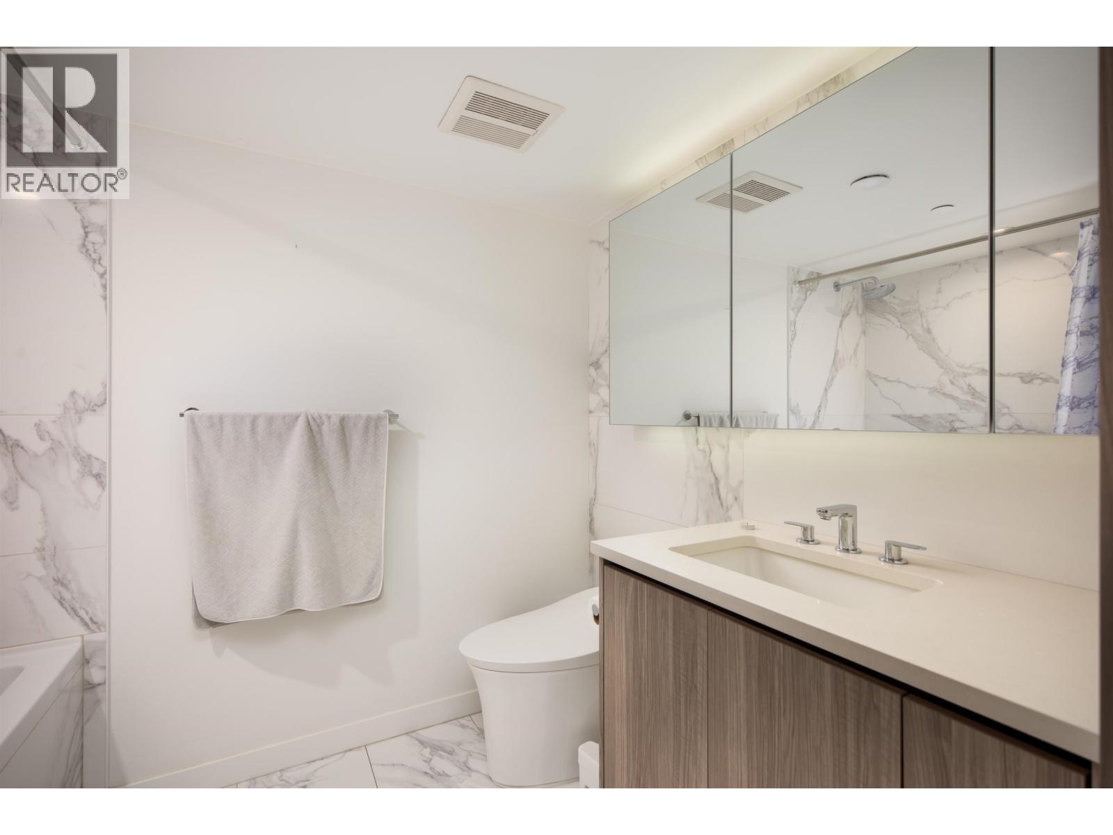 #605-8555 CAPSTAN Way, Richmond