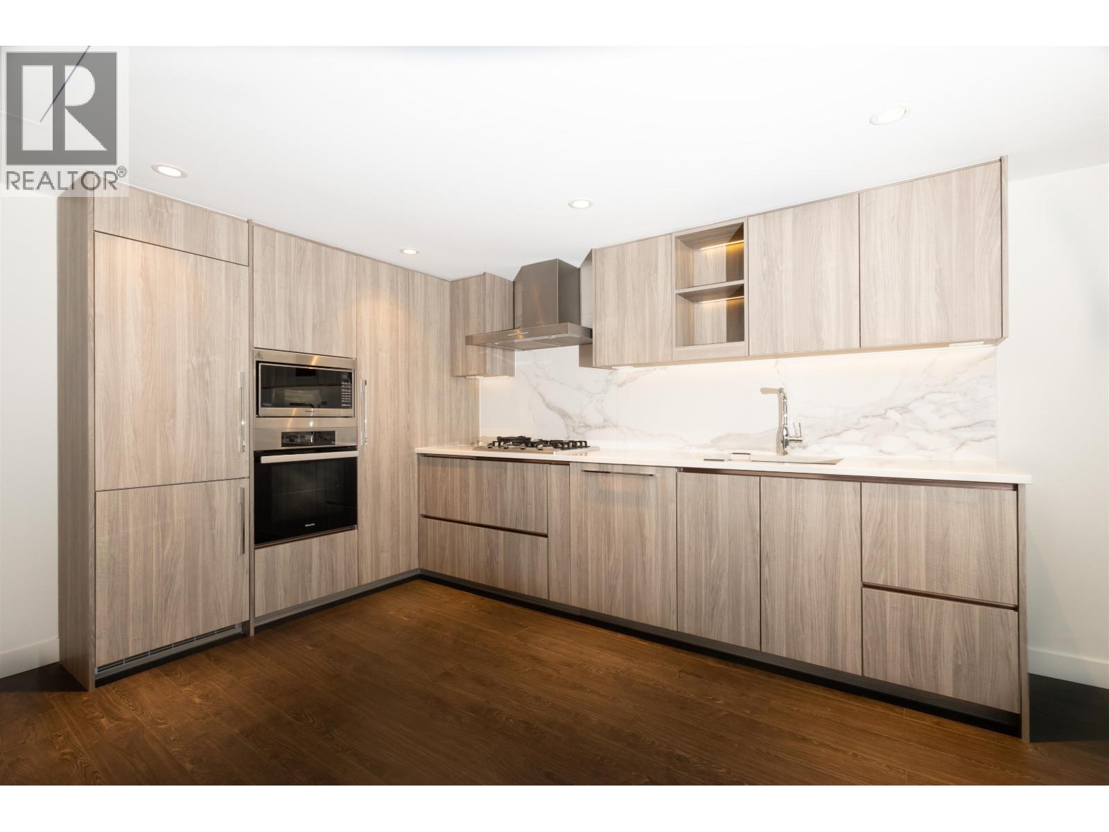 #605-8555 CAPSTAN Way, Richmond