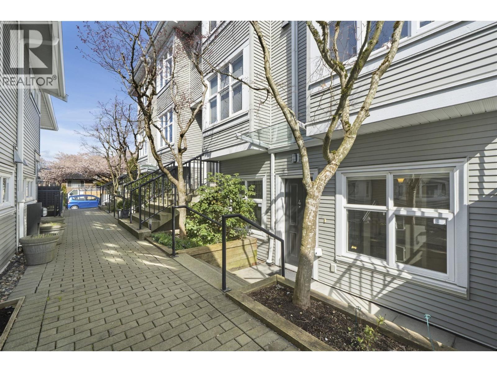 4 1203 MADISON AVENUE, Burnaby