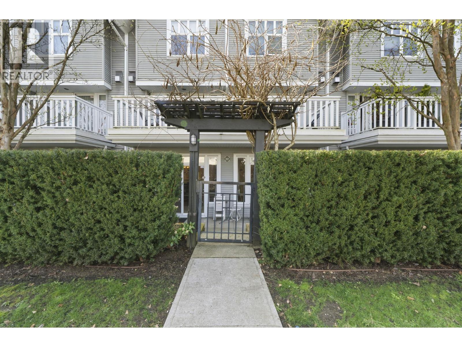 4 1203 MADISON AVENUE, Burnaby