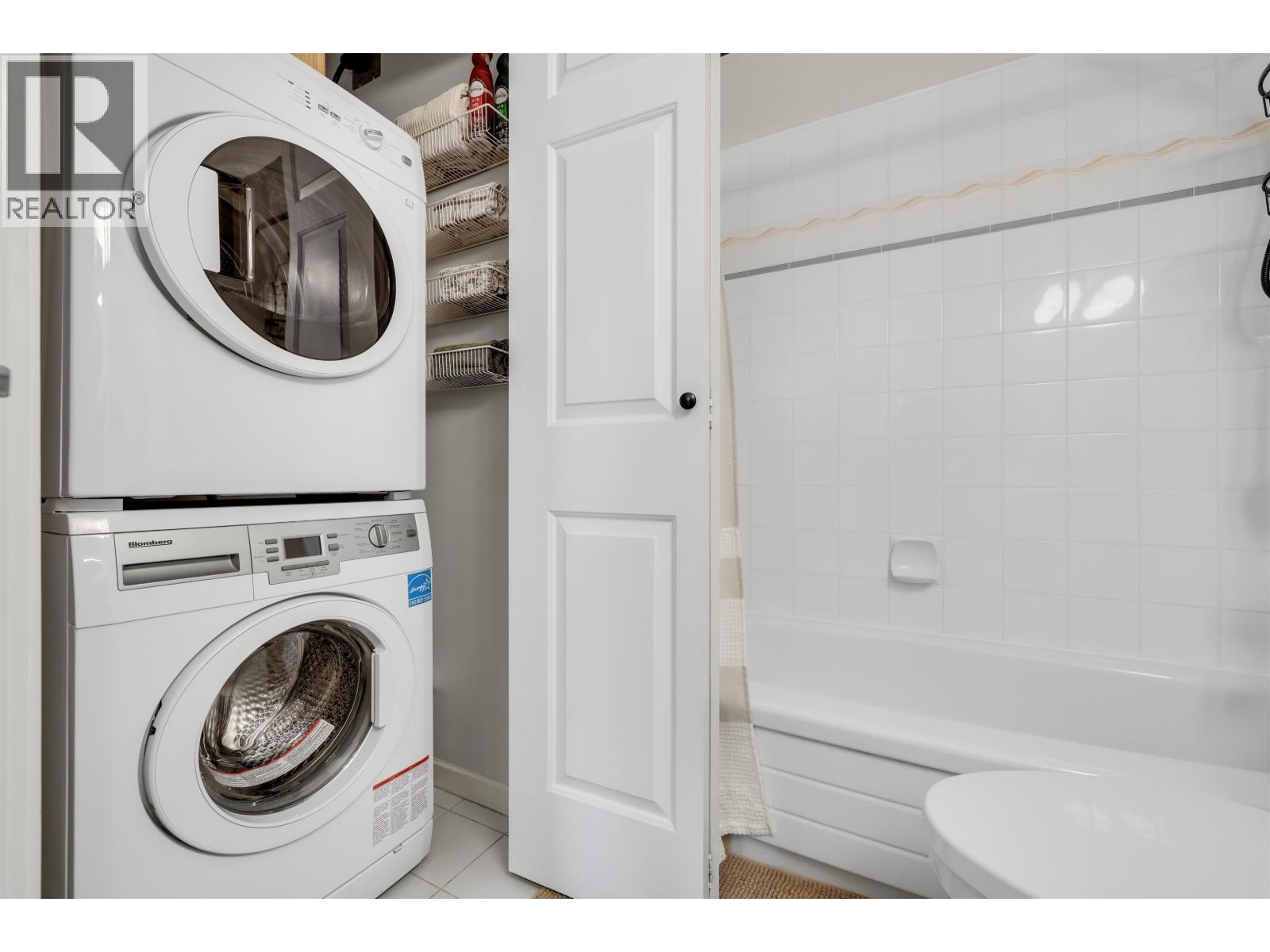 #D302-4845 53 Street, Delta