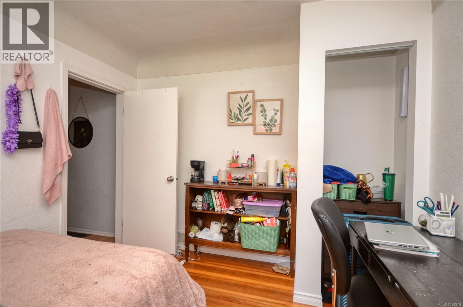 1044 Wollaston St, Esquimalt