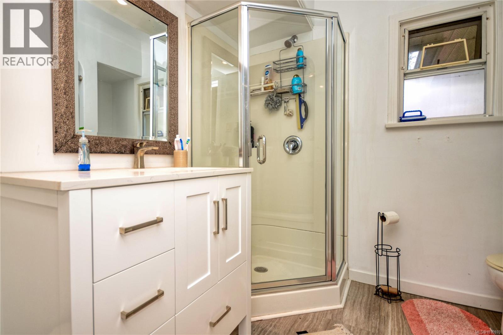 1044 Wollaston St, Esquimalt