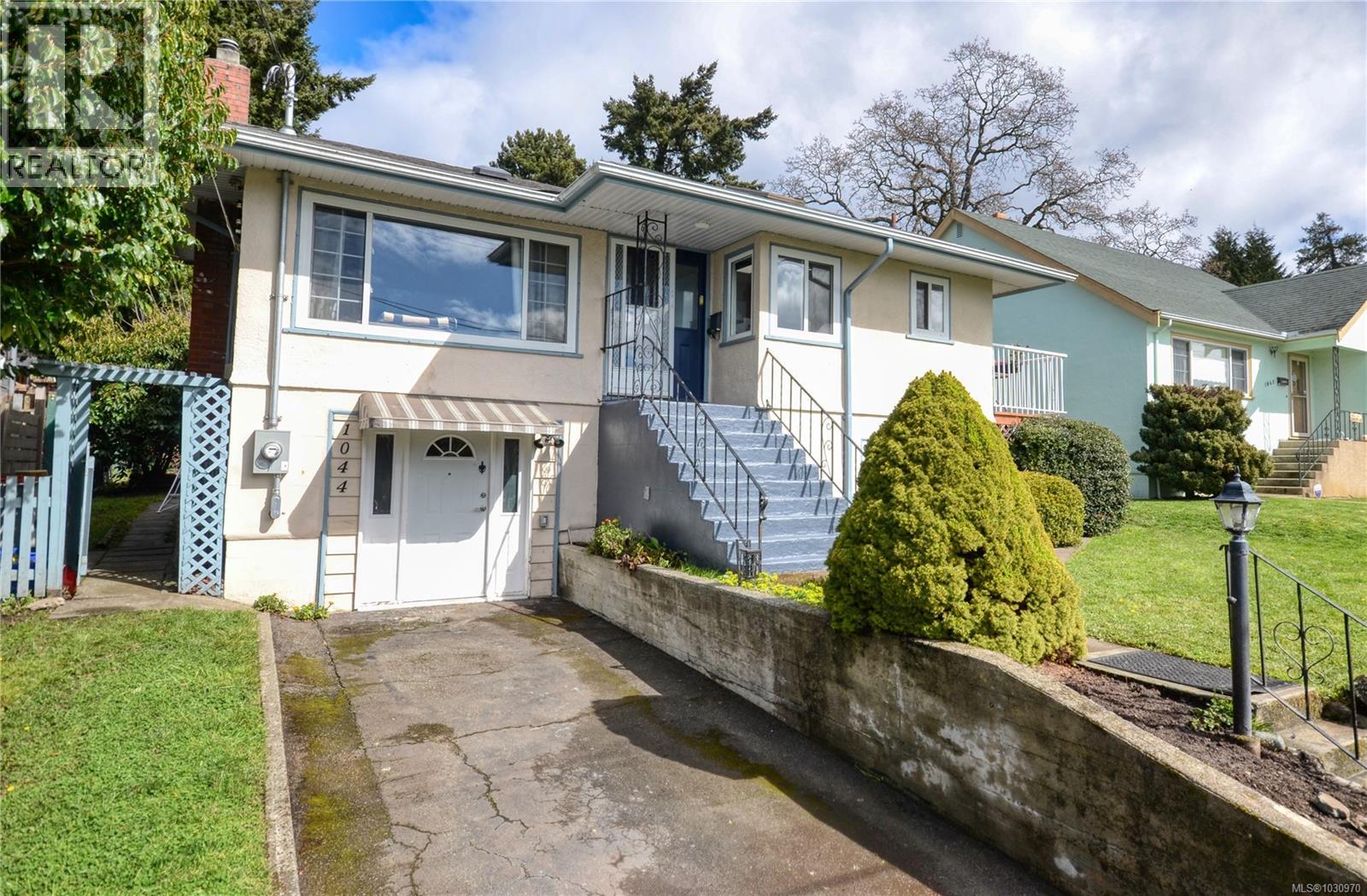 1044 Wollaston St, Esquimalt