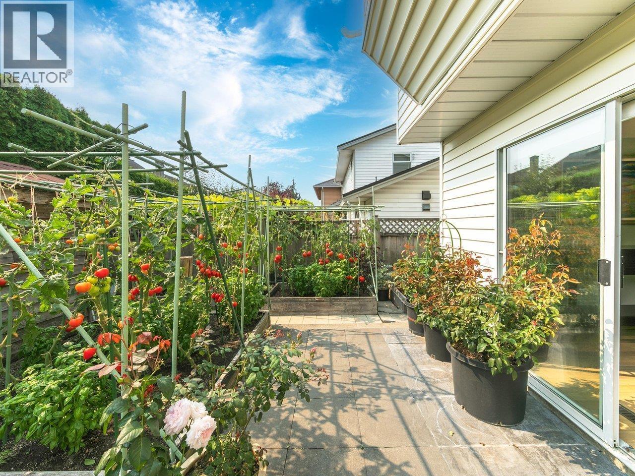 4660 MONCTON Street, Richmond