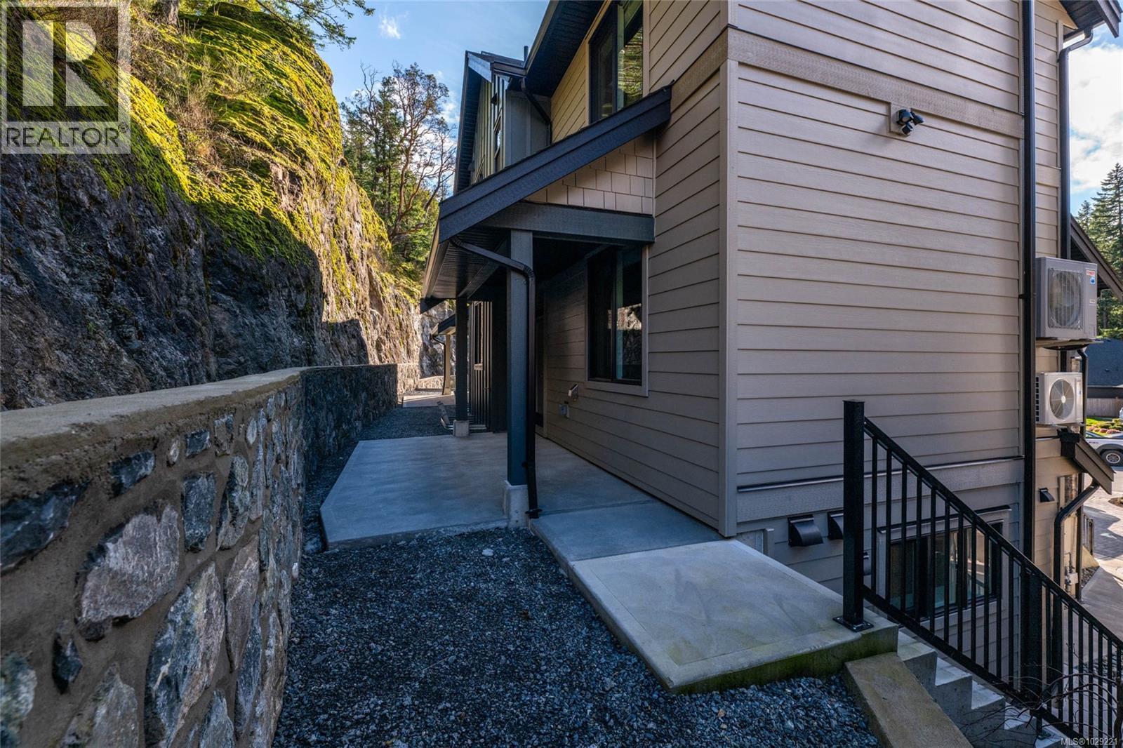 3419 Horizon Terr, Langford