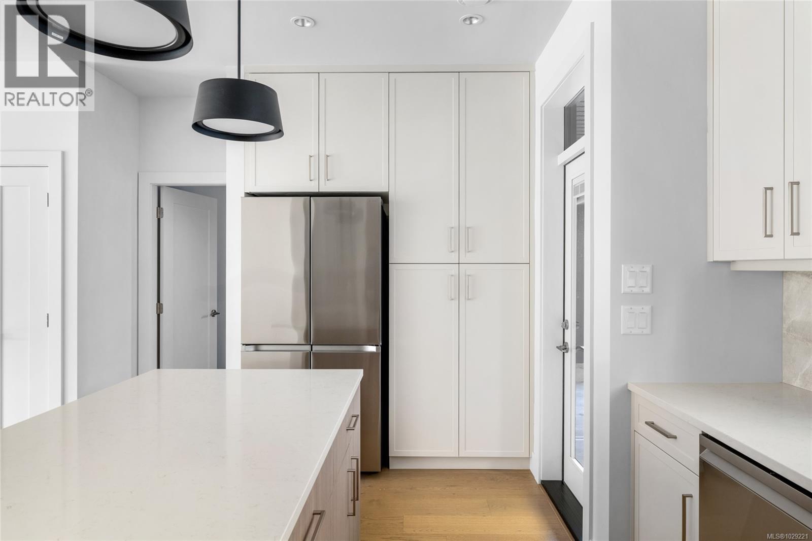 3419 Horizon Terr, Langford