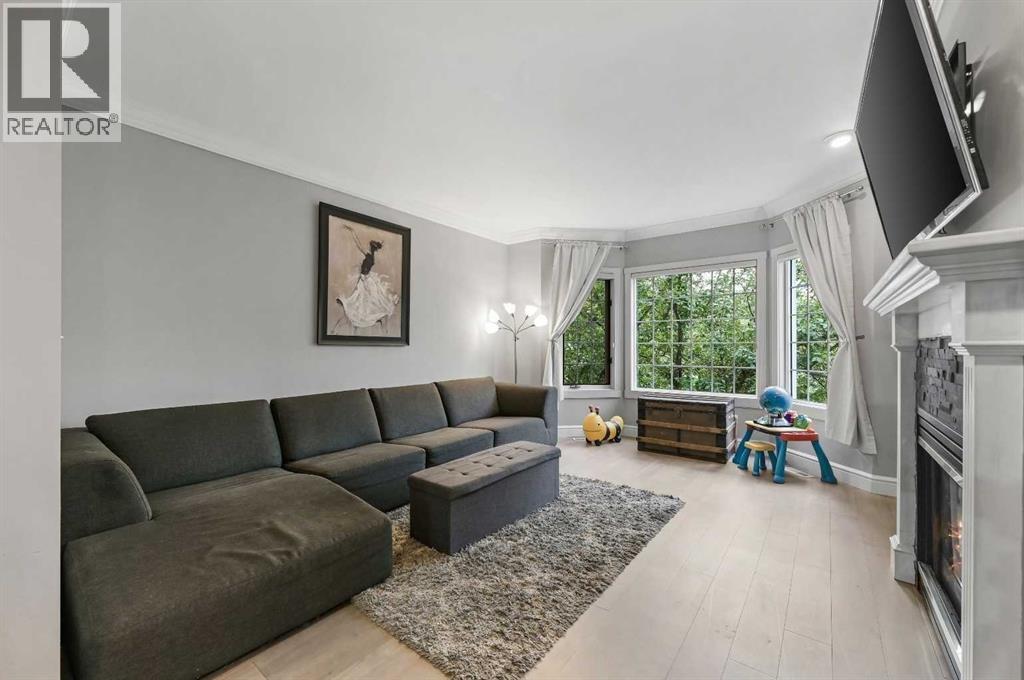 Single Family House for Sale in    Avenue SW Bankview Calgary 