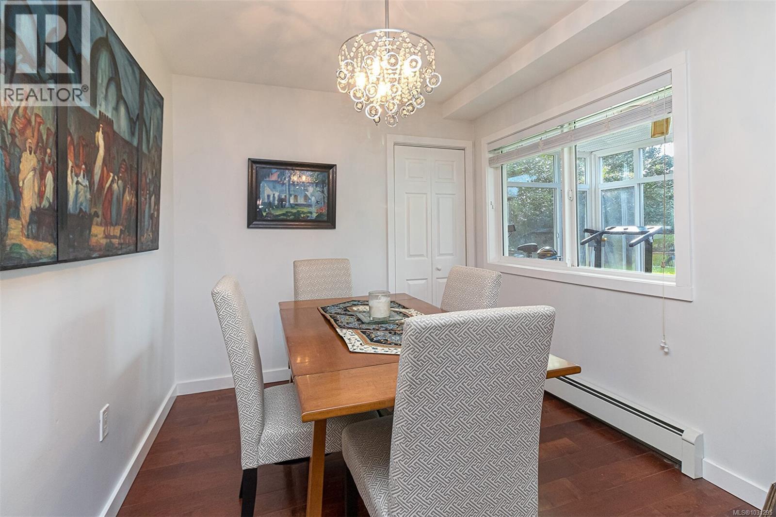 #1 801 Langham Crt - 11