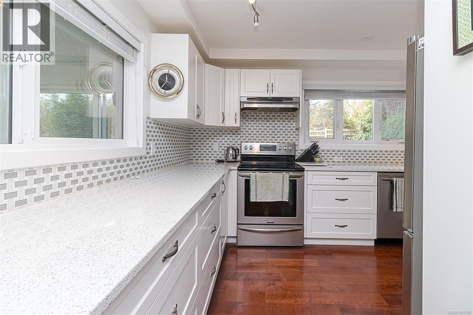 #1 801 LANGHAM CRT - 14