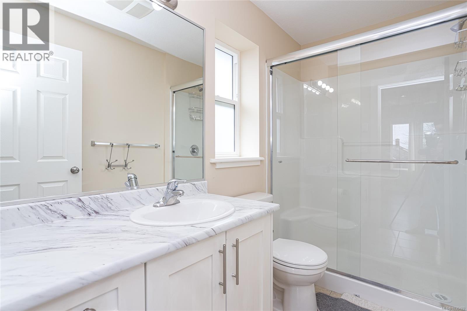 144 VICTORIA RD - 12