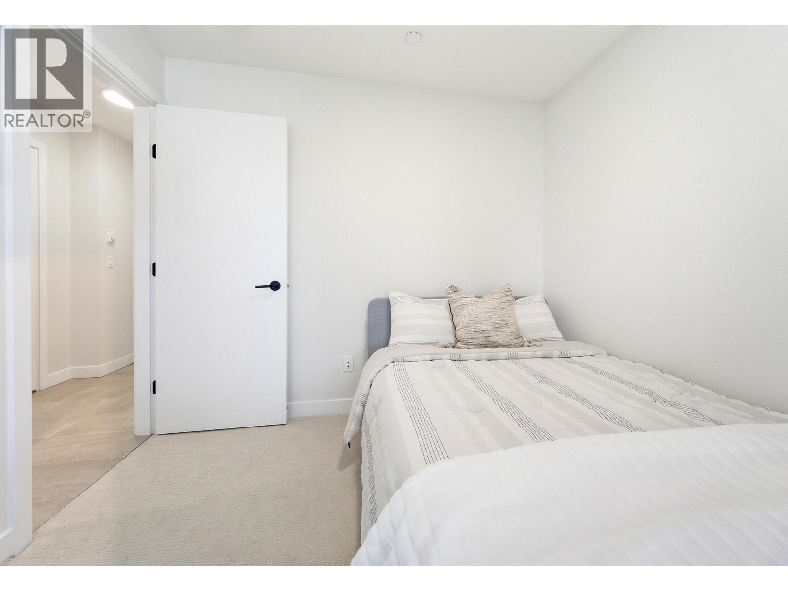 94 488 FURNESS STREET, New Westminster