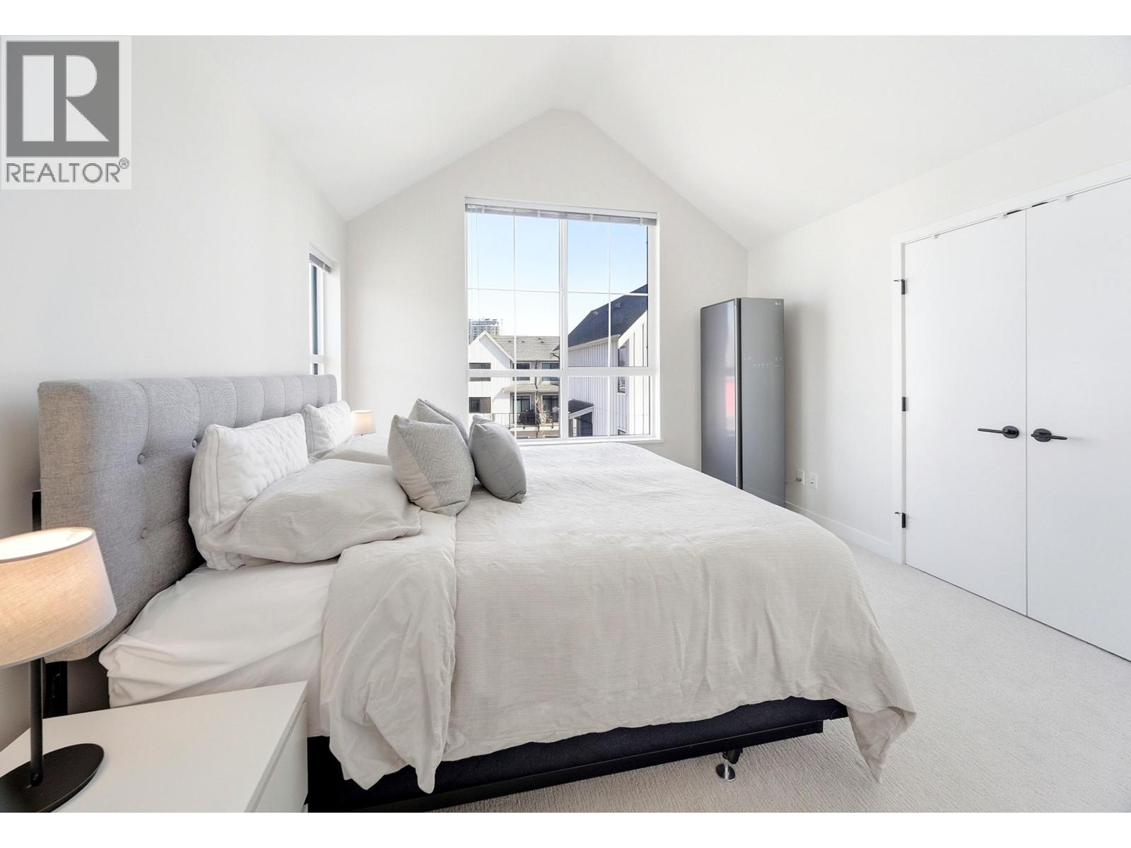 94 488 FURNESS STREET, New Westminster