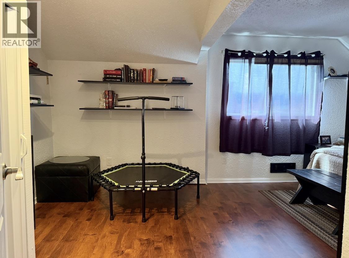 19 SWALLOW STREET - 18