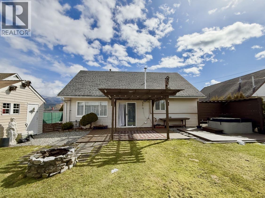 19 SWALLOW STREET - 22