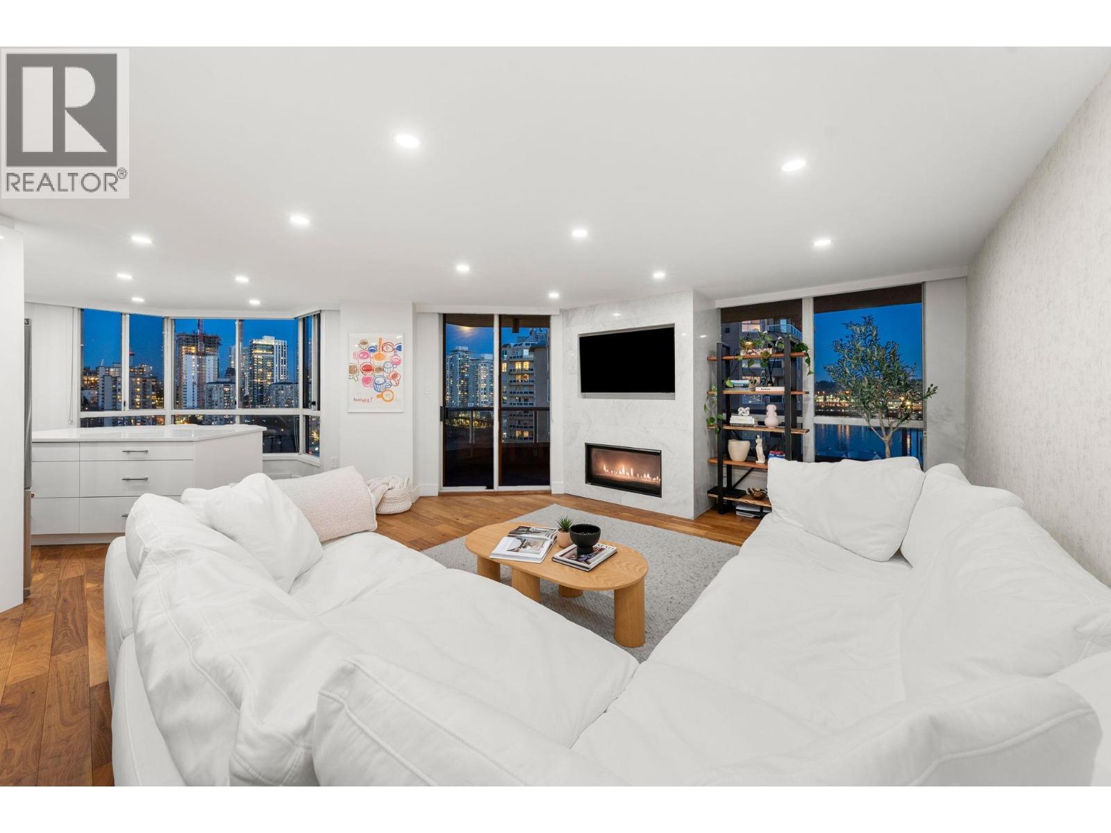 1704 1245 QUAYSIDE DRIVE, New Westminster