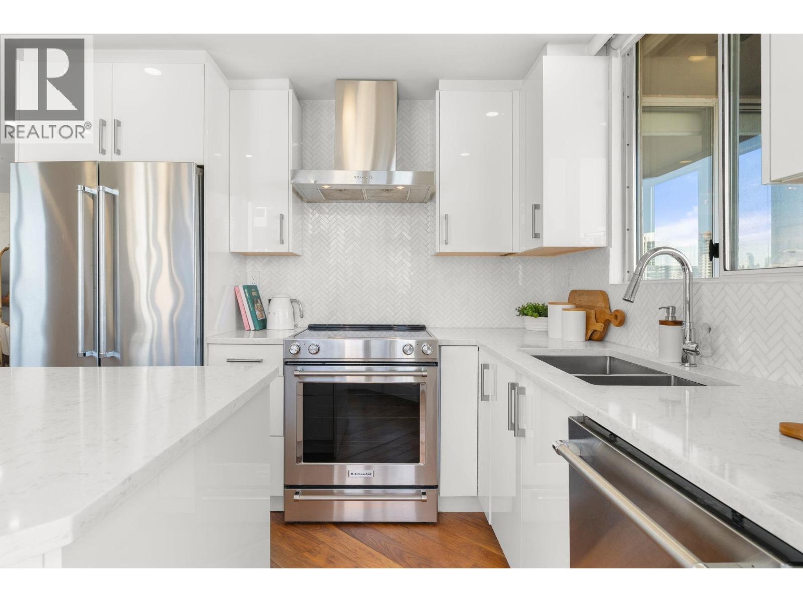 1704 1245 QUAYSIDE DRIVE, New Westminster