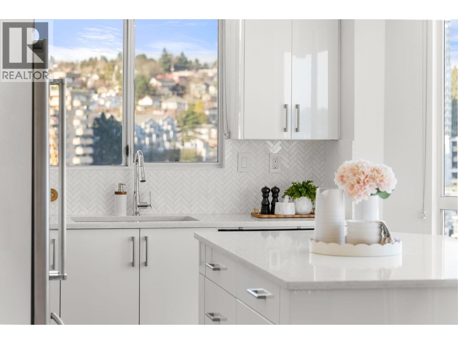 1704 1245 QUAYSIDE DRIVE, New Westminster