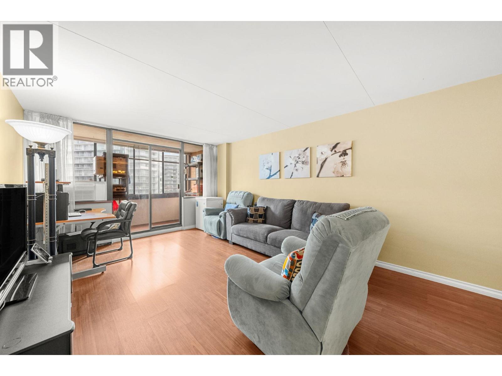 6651 MINORU Boulevard, Richmond