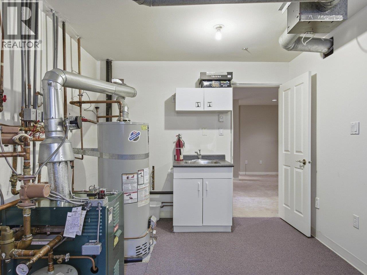 31 5650 HAMPTON PLACE, Vancouver