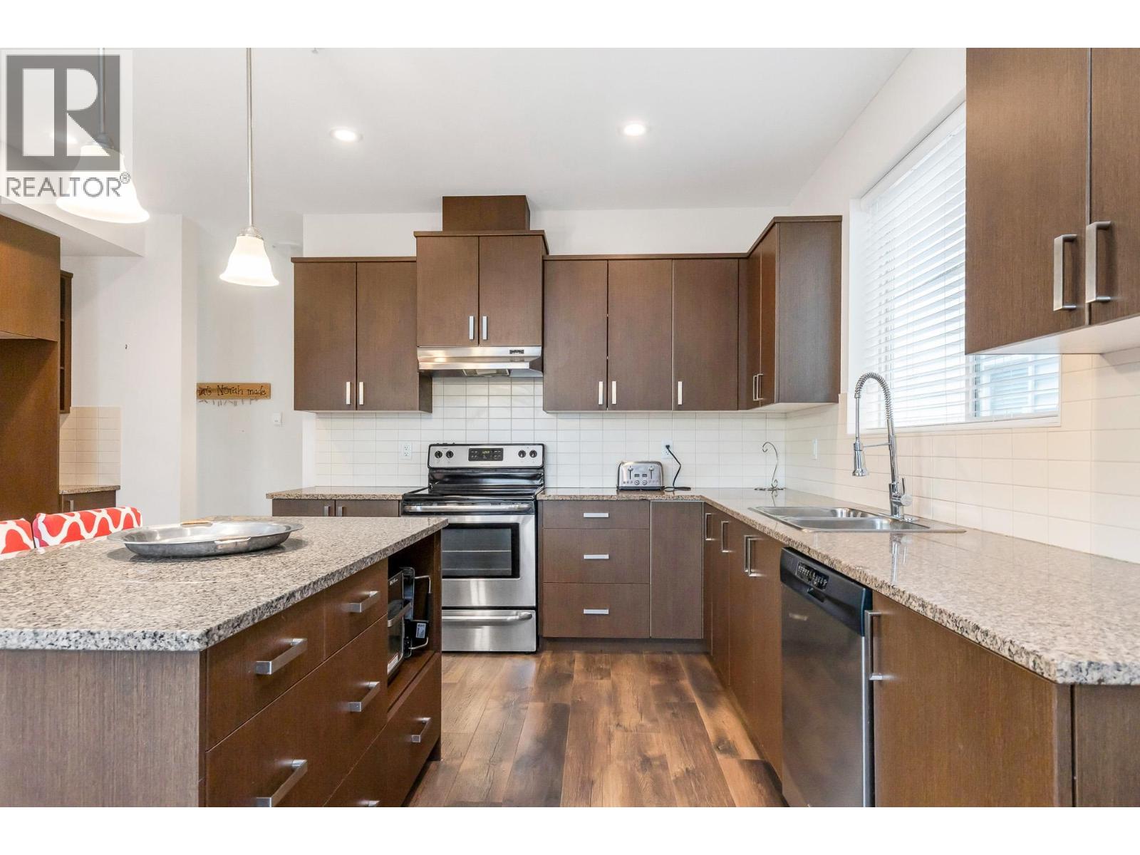 10777 ERSKINE STREET, Maple Ridge