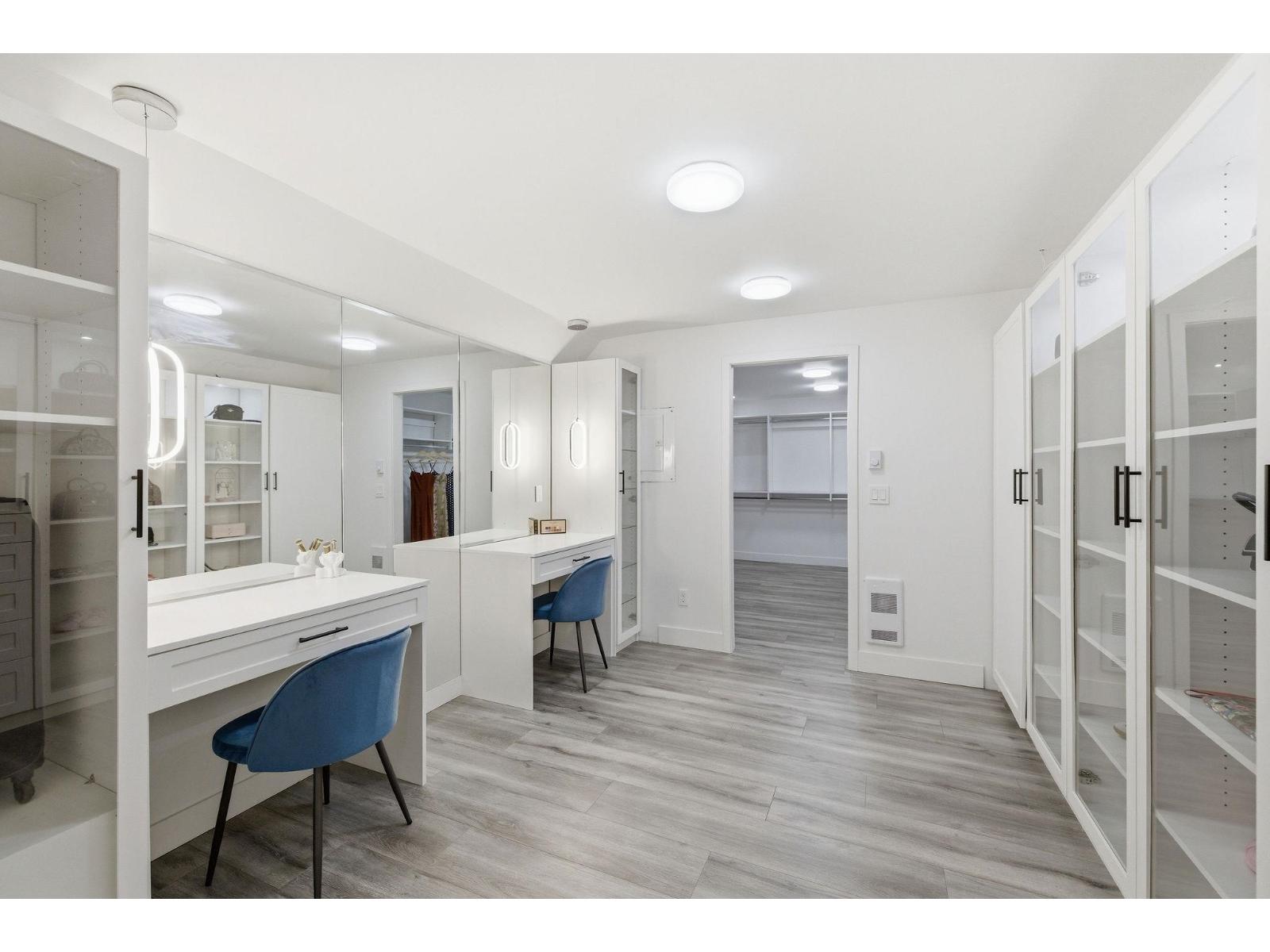 20053 FERNRIDGE CRESCENT, Langley