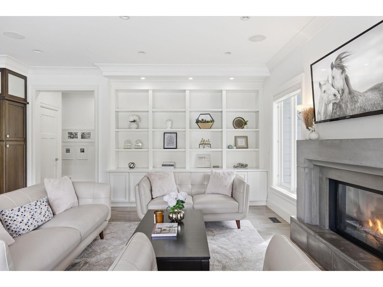 20053 FERNRIDGE CRESCENT, Langley