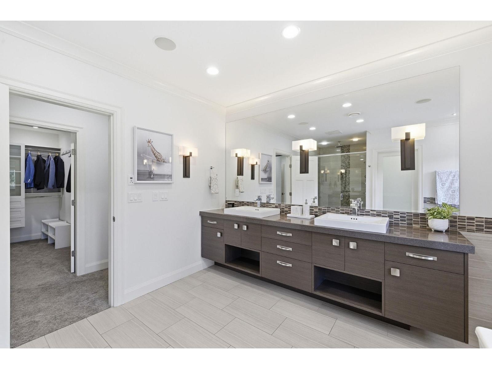 20053 FERNRIDGE CRESCENT, Langley