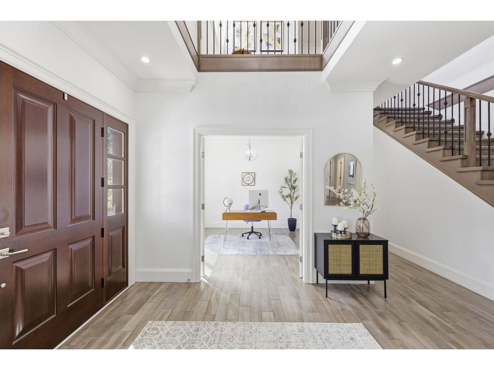 20053 FERNRIDGE CRESCENT, Langley