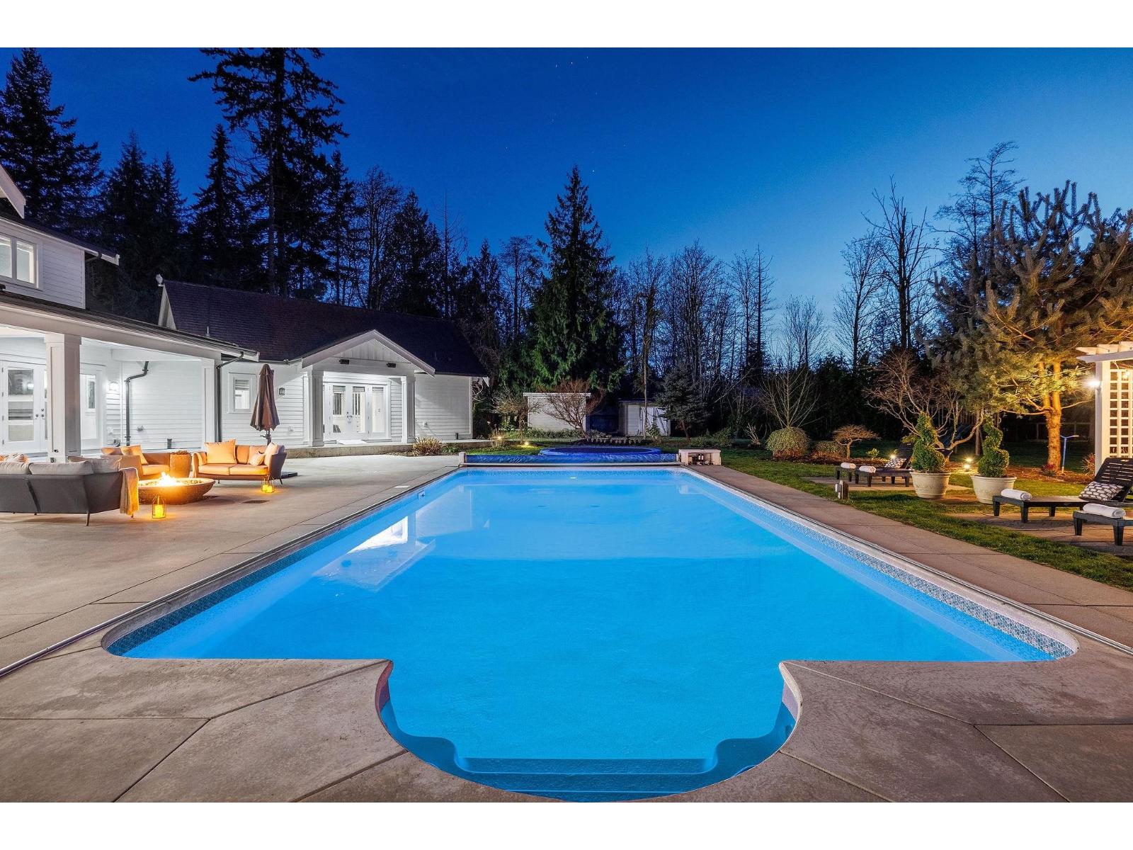 20053 FERNRIDGE CRESCENT, Langley