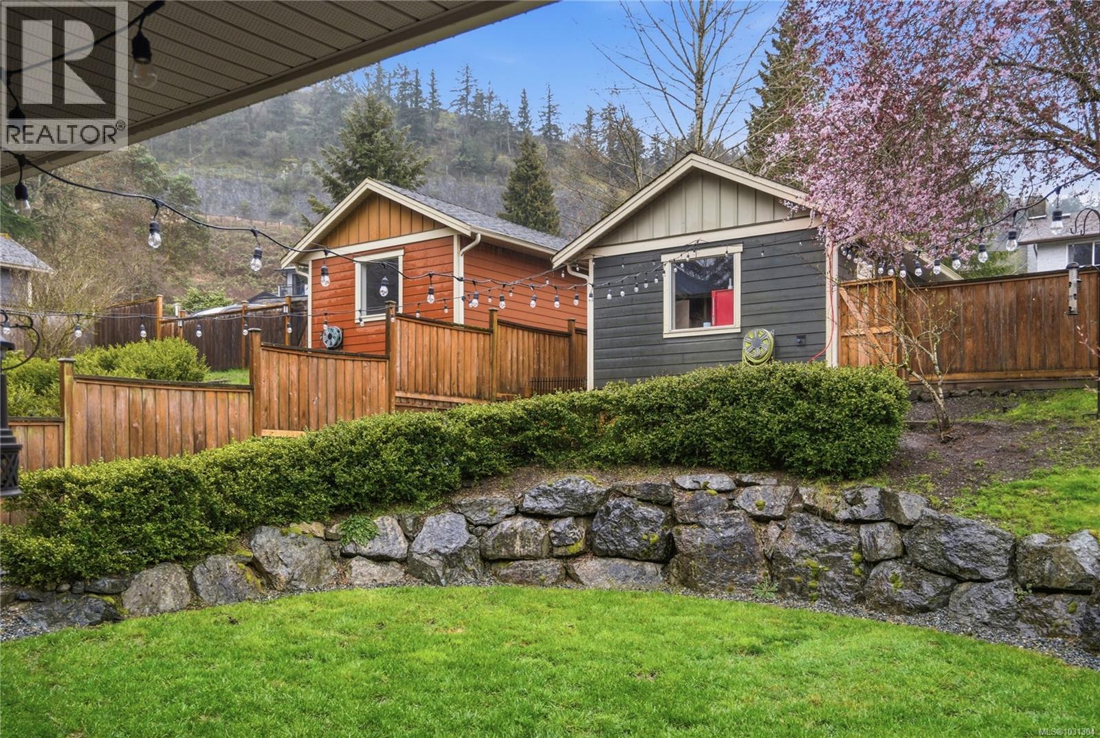 348 WESSEX LANE - Image 2