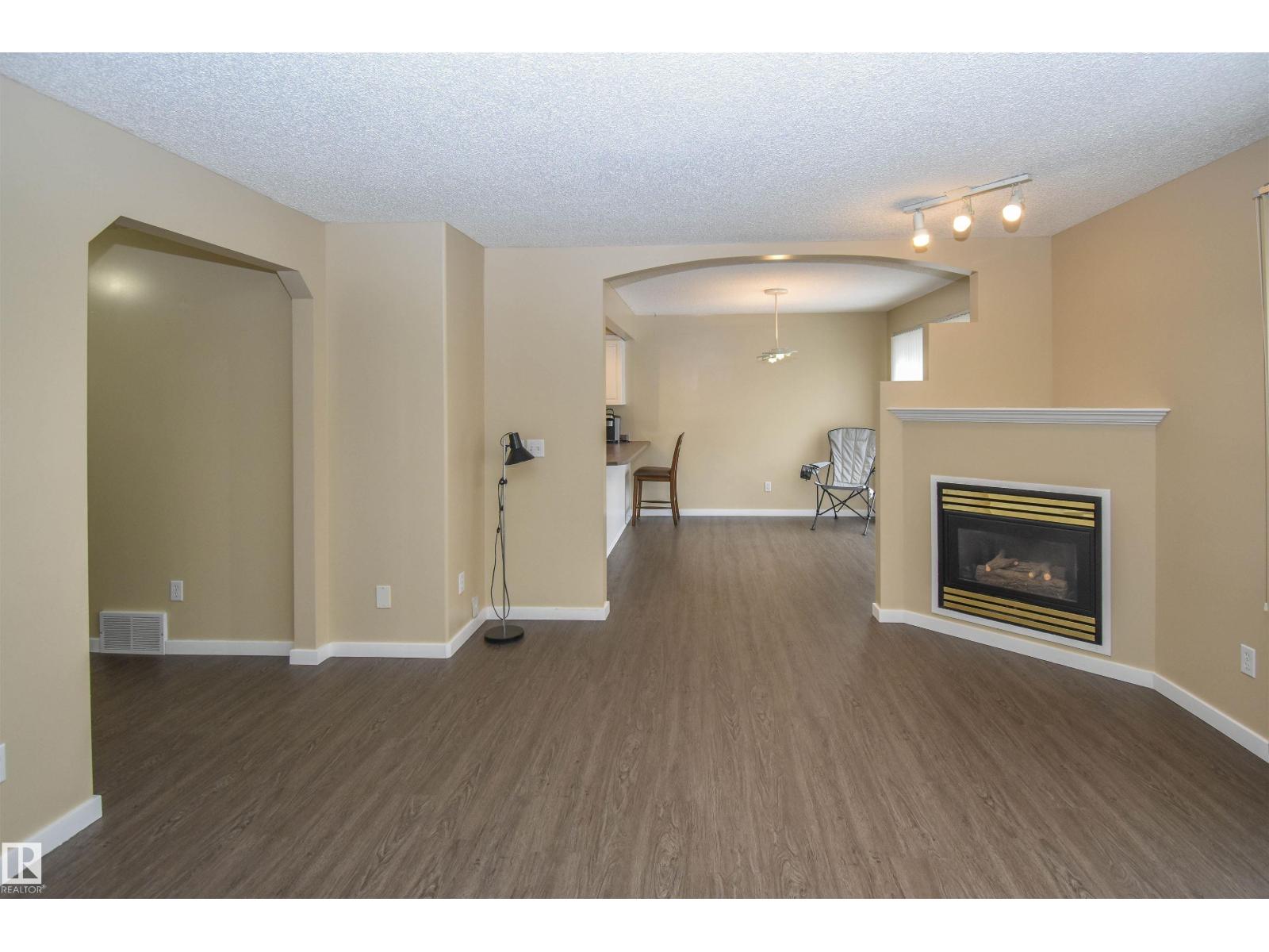 4112 37A AV NW, Edmonton