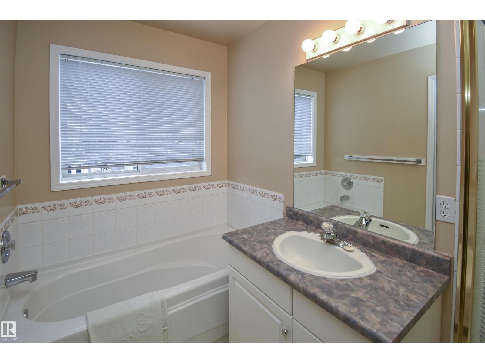 4112 37A AV NW, Edmonton