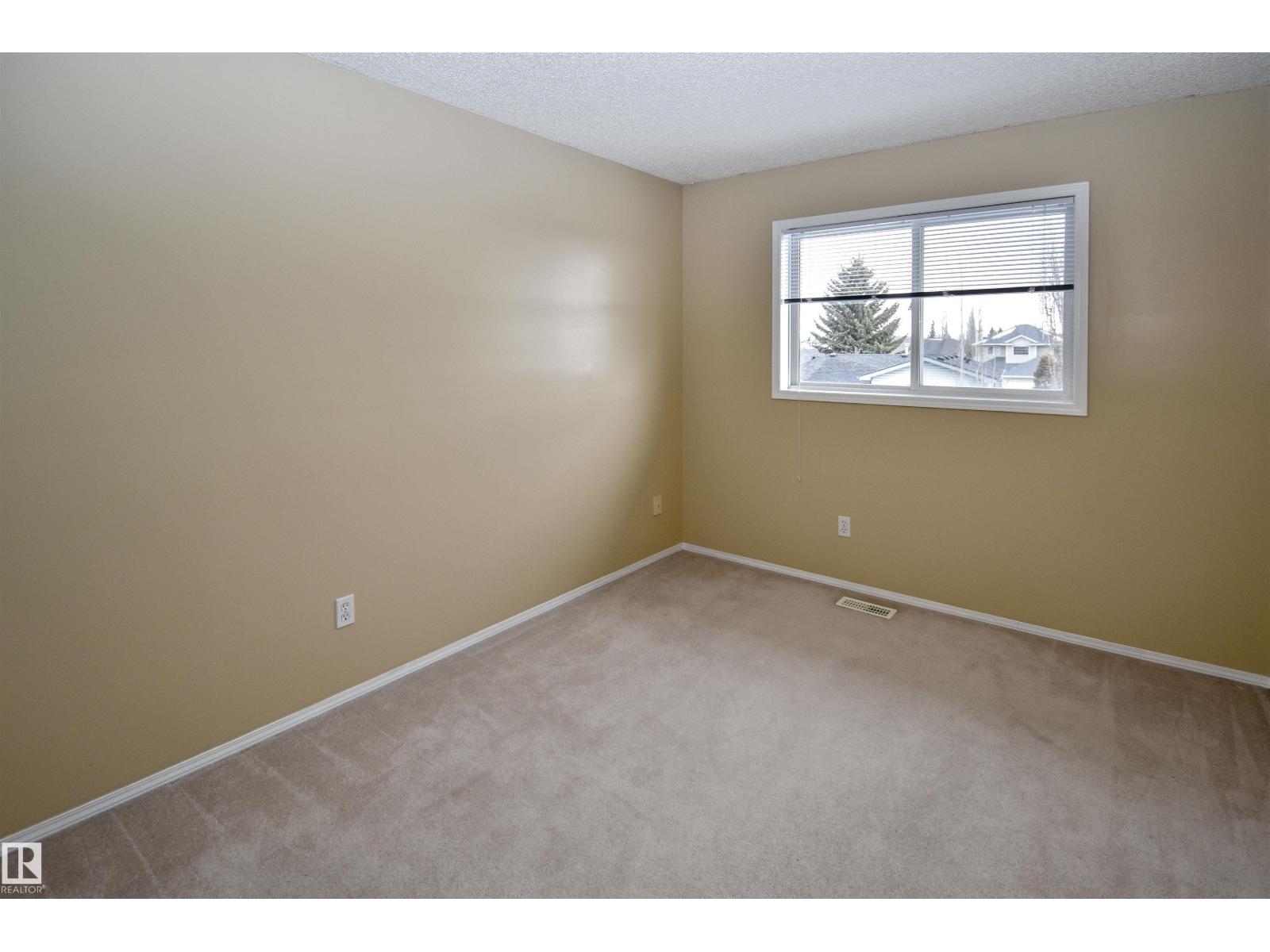 4112 37A AV NW, Edmonton