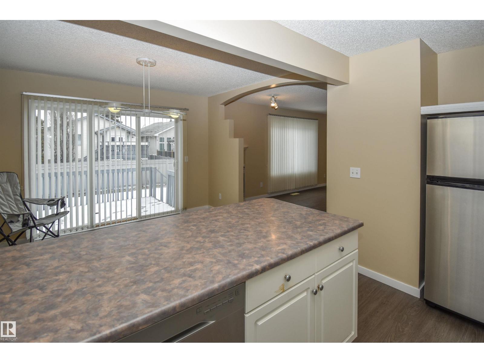 4112 37A AV NW, Edmonton