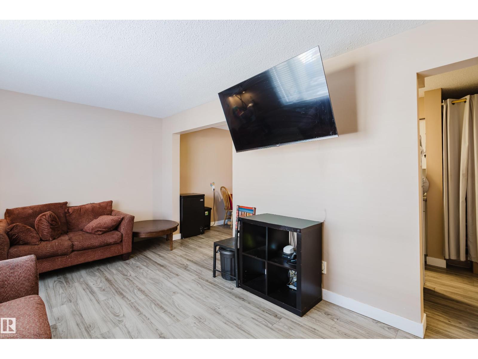 #8 14120 80 ST NW, Edmonton