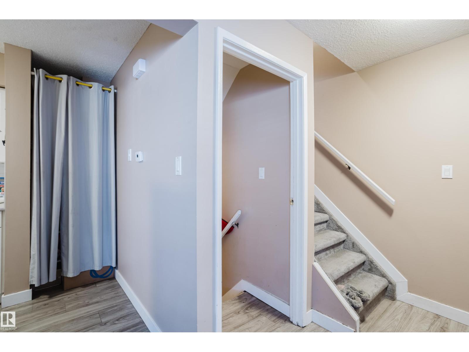 #8 14120 80 ST NW, Edmonton