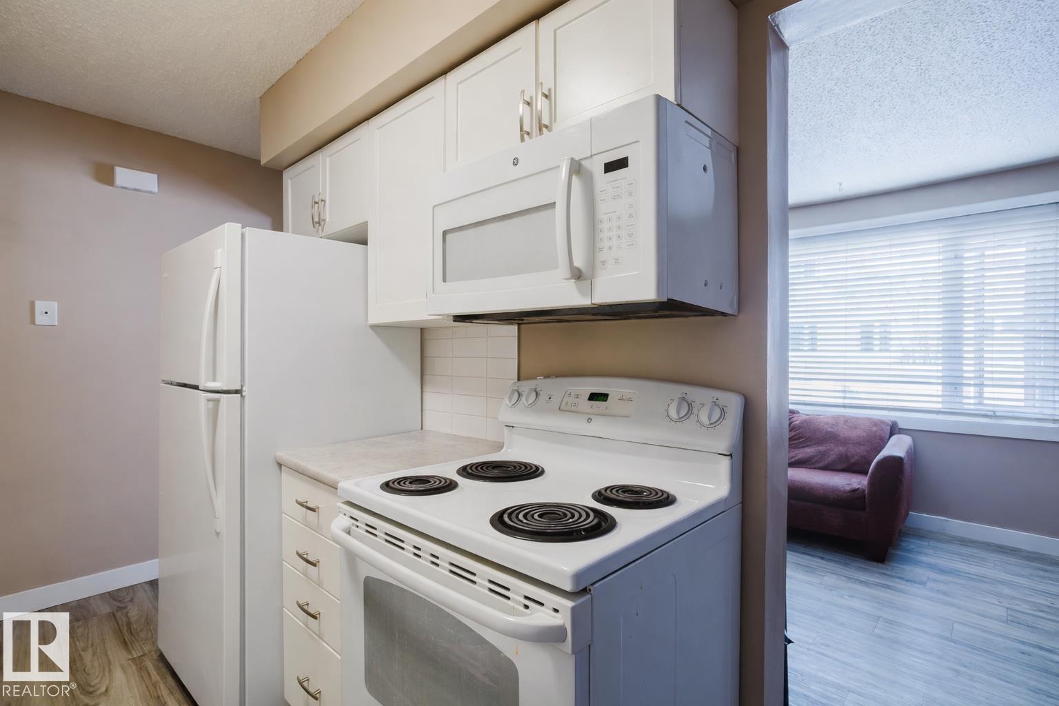 #8 14120 80 ST NW, Edmonton