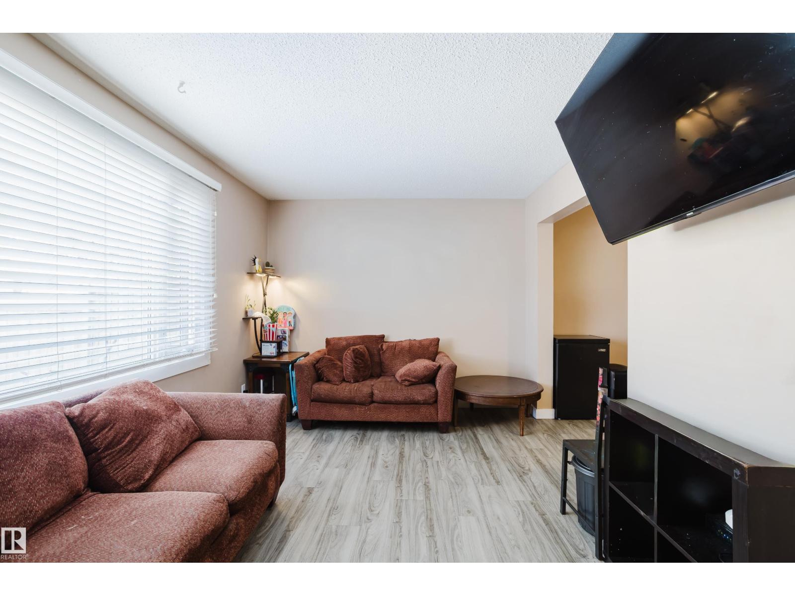 #8 14120 80 ST NW, Edmonton