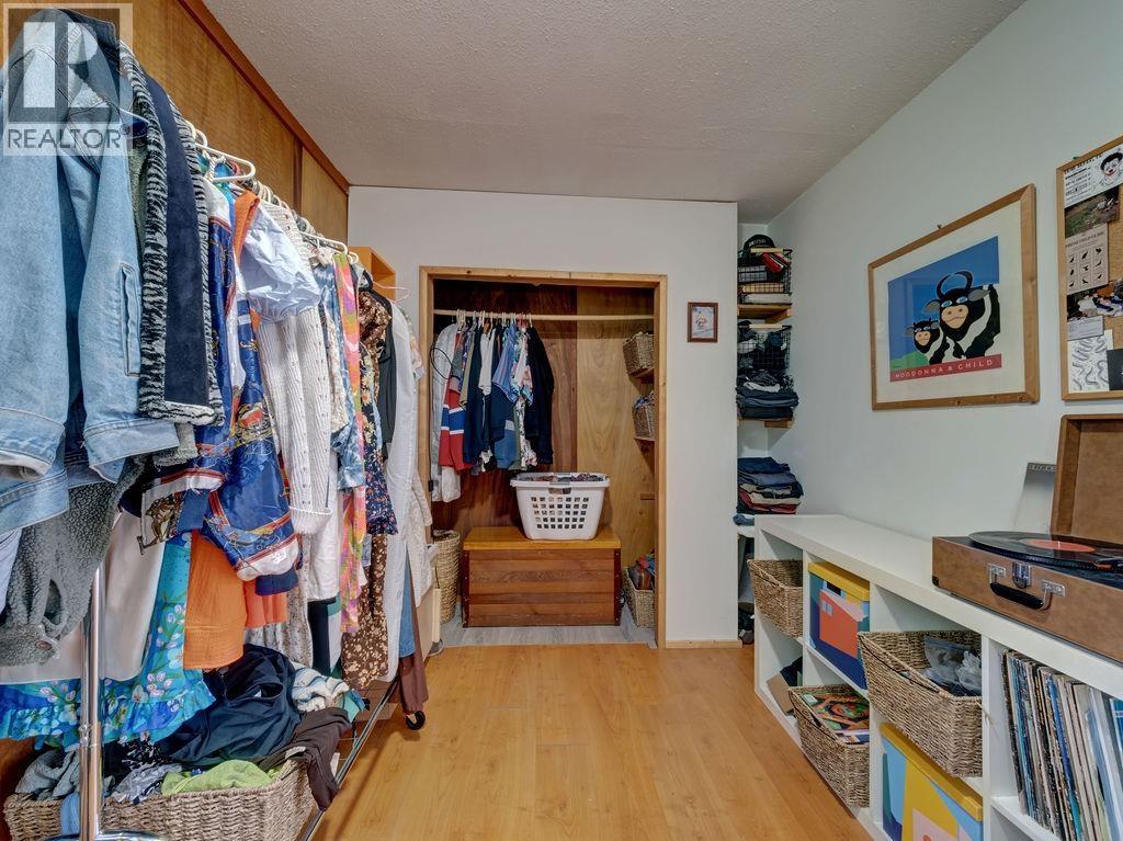 394 PRATT ROAD, Gibsons